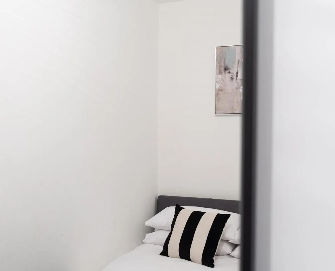 Stylish 2Br Home Walk To Belfast City Centre